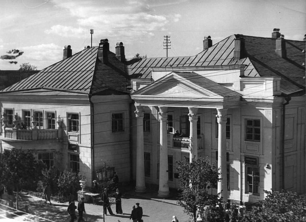 Фотография «Город Йошкар-Ола, улица Советская, здание гостиницы "Онар"»